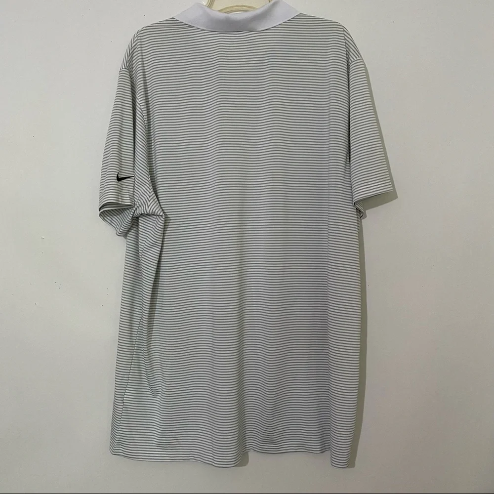 Nike Golf Standard Fit Dri-fit gray white striped white collar Size XXL Active
